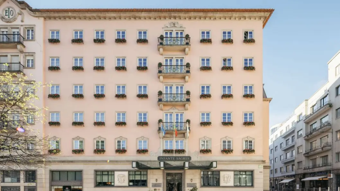 EXTENDAM, aux côtés d’Experimental Group, annonce l’acquisition* de l’Infante Sagres à Porto, actif hôtelier de premier plan situé au cœur du centre-ville historique de la ville. Ouvert en 1951 comme premier établissement cinq étoiles de la ville, il se distingue par son architecture de caractère et son potentiel de repositionnement. Cette opération constitue la troisième…