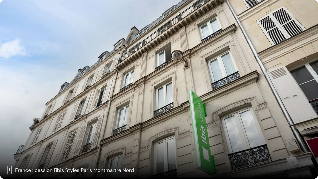 Façade de l'ibis Styles Paris Montmartre Nord, rue du Ruisseau à Paris 18e
